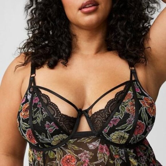 Torrid - Mesh Regency Punk Babydoll in Sketch Garden Floral Rich Black​​​ - Picture 15 of 16